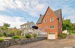 32 Gerard Street, Manchester, CT 06040