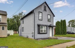 11 MAGNOLIA Street, WESTVILLE, NJ 08093
