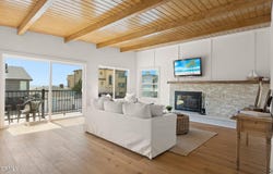 3416 Ocean Drive, Oxnard, CA 93035