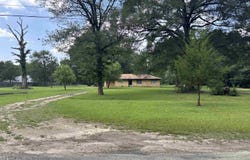 52 County Road 1875, Warren, TX 77664