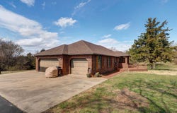 4303 N Willow Road, Ozark, MO 65721