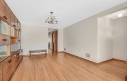 8044 Menard Avenue, Burbank, IL 60459