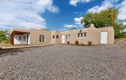 204 El Llano, Espanola, NM 87532