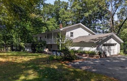 35 Inchcliffe Drive, Ledyard, CT 06335