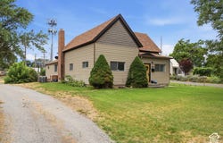 307 W 400 S, Springville, UT 84663