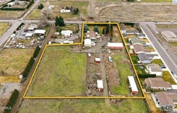 7703 Ahtanum Rd, Yakima, WA 98903