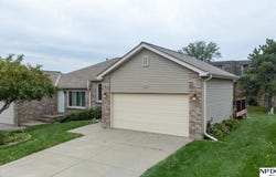 901 Phillips Drive, Lincoln, NE 68521