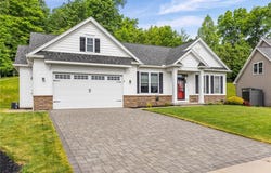 7 Rothbury Circle, Victor, NY 14564