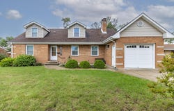 8336 Schreiber Drive, Munster, IN 46321