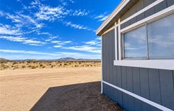 60575 Joshua Tree Lane, Landers, CA 92285