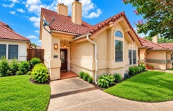 583 Rupen Dr, Lakeway, TX 78734