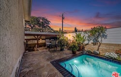 10205 Fairgrove Ave, Tujunga, CA 91042