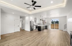 1271 brown, Woodburn, OR 97071