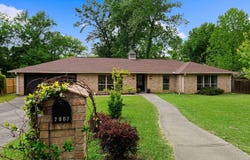 2807 Clendenen, Longview, TX 75605