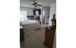 1480 W 46th St, Hialeah, FL 33012