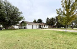 618 Western Ave, Beloit, KS 67420
