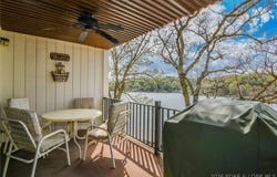 98 Jonathan Drive, Lake Ozark, MO 65049