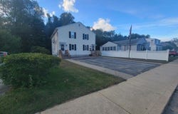 457 Charlton St, Southbridge, MA 01550