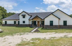 403 Polk Road, Bowie, TX 76230