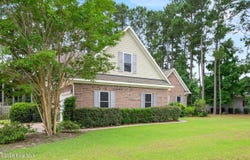 330 Crown Pointe Drive, Hampstead, NC 28443