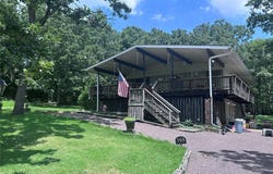 700 Lakeshore Drive, Cuba, MO 65453