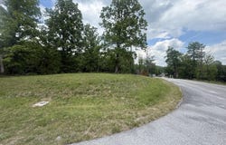 46 Red Maple Lane, Monticello, KY 42633