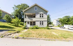 17 Hunnewell Rd, Worcester, MA 01606