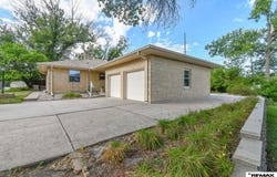 701 S Cotner Boulevard, Lincoln, NE 68510