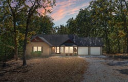 6038 State Highway A, Marshfield, MO 65706