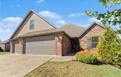 1740 Abbey Lane, Centerton, AR 72719