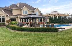1667 Chalone Court, Crown Point, IN 46307