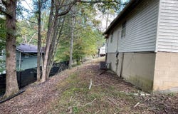 62 Chestnut Road, Elkview, WV 25071