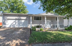 716 Wild Walnut Lane, Ballwin, MO 63021