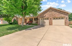 6808 Ninebark Drive, Springfield, IL 62712
