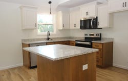 512 E Sunshine Drive, Mountain Grove, MO 65711