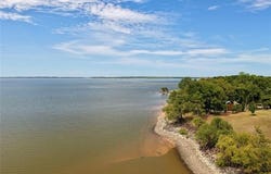 1812 Sunset Drive, Eufaula, OK 74432