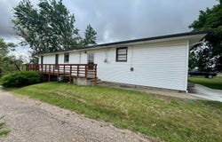 1909 Washington, Concordia, KS 66901