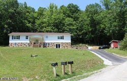 2915 Flat Hollow Rd, Speedwell, TN 37870