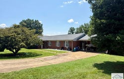 284 Devonshire Dr, Ridgeway, VA 24148
