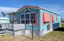 4130 Kahuna Ct, Ruskin, FL 33570