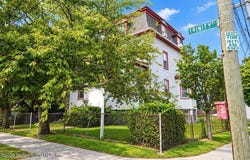 3 Trinity Place, Staten Island, NY 10310