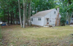 8 1st Road, Hawley, PA 18428
