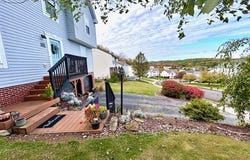 1214 Sandstone Ct E, Tarentum, PA 15084