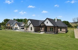 328 Slimp Bluff Avenue, Azle, TX 76020