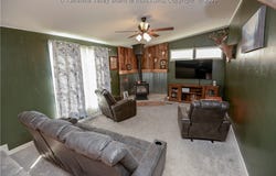 1565 Capehart Road, Leon, WV 25123