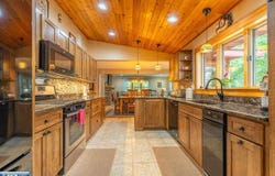 8947 Wakemup Village E, Cook, MN 55723