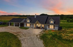 2194 S Ranch Rd 187, Sabinal, TX 78881