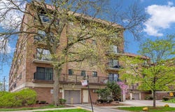 2333 N Neva Avenue, Chicago, IL 60707