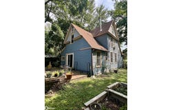 501 E Lowe Avenue, Fairfield, IA 52556
