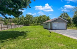 7S201 N EOLA Road, Aurora, IL 60504